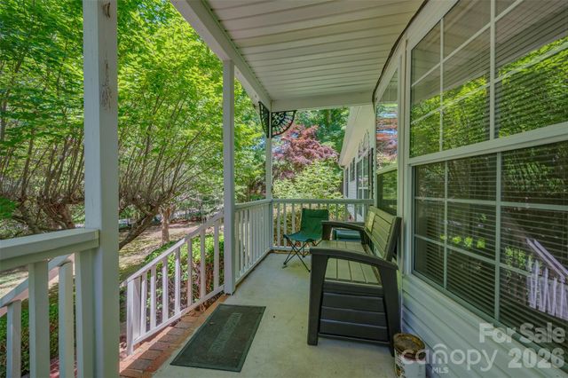 98 Lanning Drive, Columbus, NC 28722