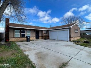 309 E Avenue J13, Lancaster, CA 93535
