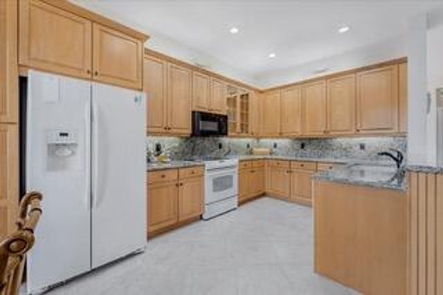 10599 Silverton Lane, Boynton Beach, FL 33437