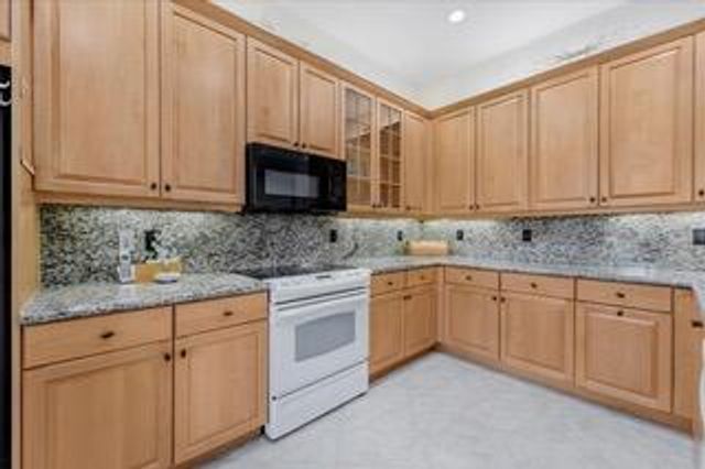 10599 Silverton Lane, Boynton Beach, FL 33437