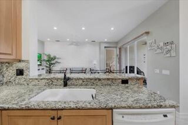 10599 Silverton Lane, Boynton Beach, FL 33437