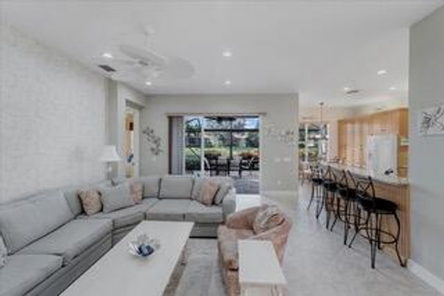 10599 Silverton Lane, Boynton Beach, FL 33437