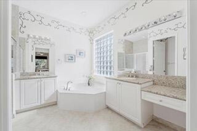 10599 Silverton Lane, Boynton Beach, FL 33437