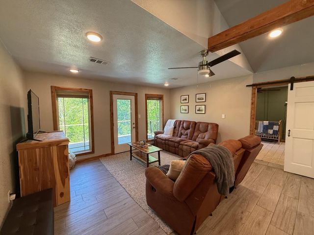 220 Timber Ridge Road, Mammoth Spring, AR 72554