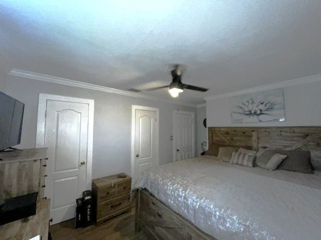 2406 NW 25th Street, Fort Worth, TX 76106