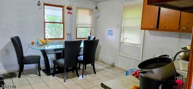 286 Chambers St, Phillipsburg Town, NJ 08865
