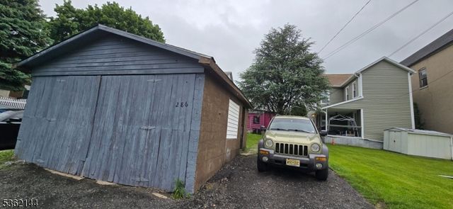286 Chambers St, Phillipsburg Town, NJ 08865