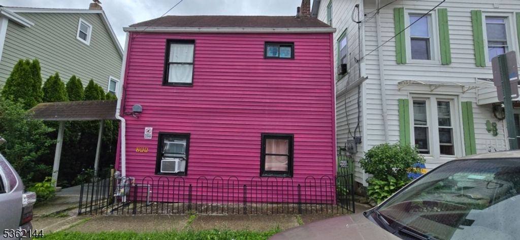 286 Chambers St, Phillipsburg Town, NJ 08865