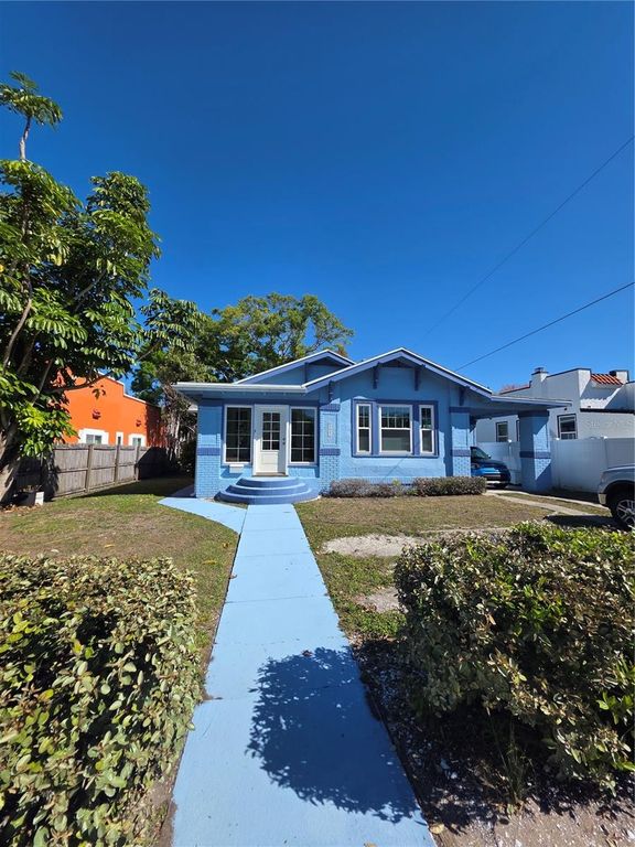 1568 DREW STREET, Clearwater, FL 33755