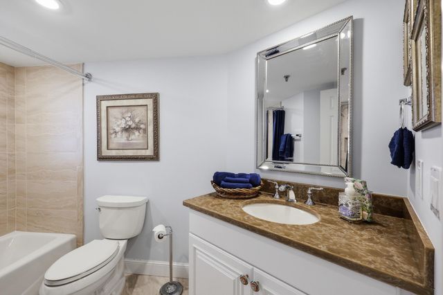 19800 Sandpointe Bay Drive 802, Tequesta, FL 33469