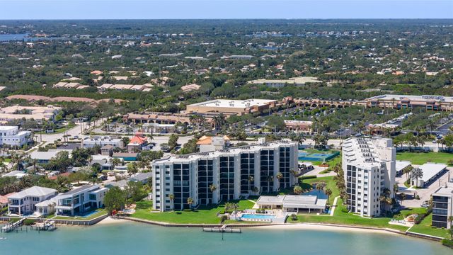 19800 Sandpointe Bay Drive 802, Tequesta, FL 33469