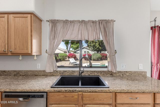 5424 W VILLA MARIA Drive W, Glendale, AZ 85308