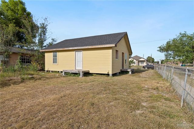 949 S Texas Avenue, Mercedes, TX 78570