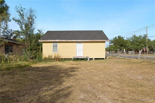 949 S Texas Avenue, Mercedes, TX 78570