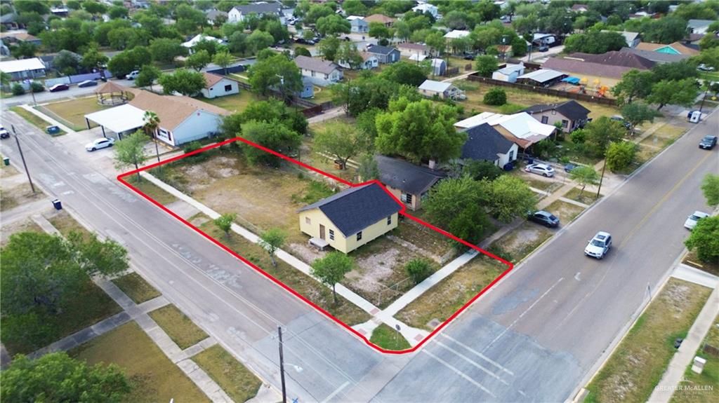 949 S Texas Avenue, Mercedes, TX 78570