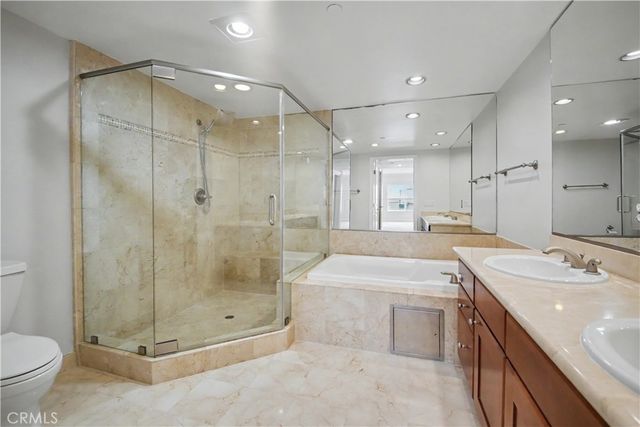 1878 Greenfield Avenue 204, Los Angeles, CA 90025