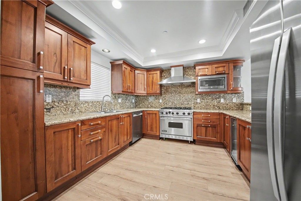 1878 Greenfield Avenue 204, Los Angeles, CA 90025 — photo 4