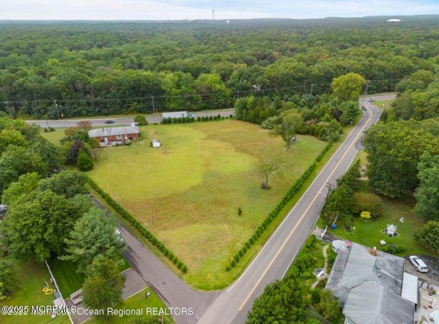 545 Cassville Road, Jackson, NJ 08527