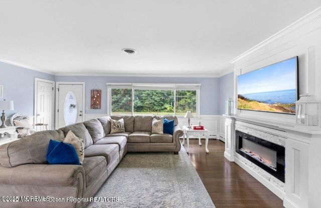 545 Cassville Road, Jackson, NJ 08527