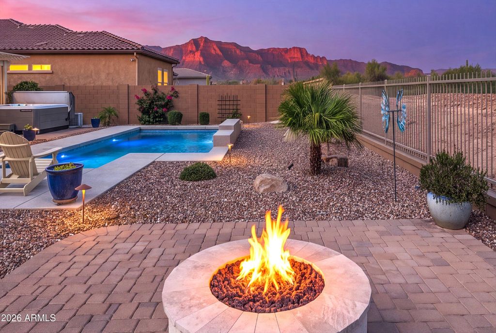 7313 S BENNETT Circle, Gold Canyon, AZ 85118 — exterior