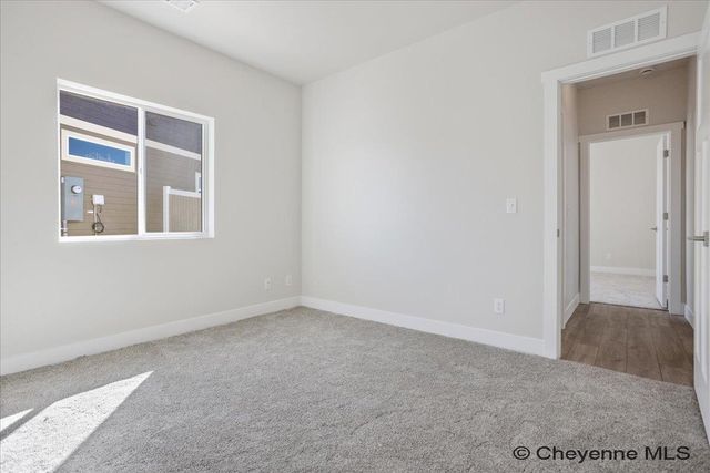 5806 ALEX RANCH RD, Cheyenne, WY 82007