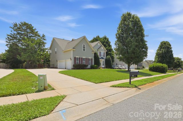 151 Corona Circle, Mooresville, NC 28117