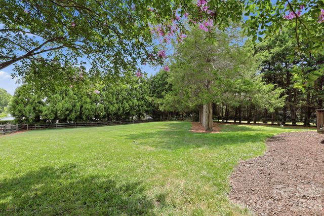 151 Corona Circle, Mooresville, NC 28117