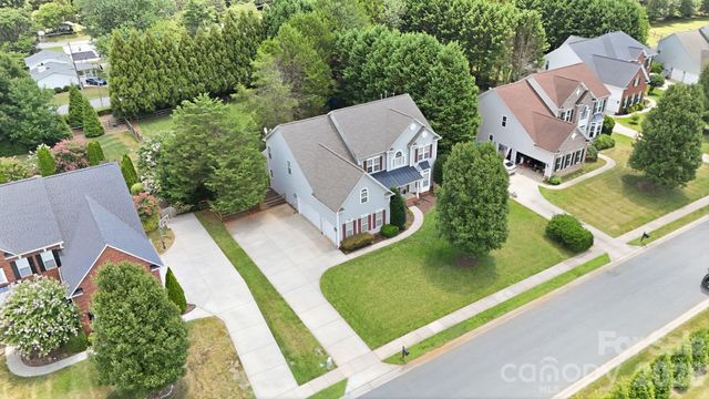 151 Corona Circle, Mooresville, NC 28117