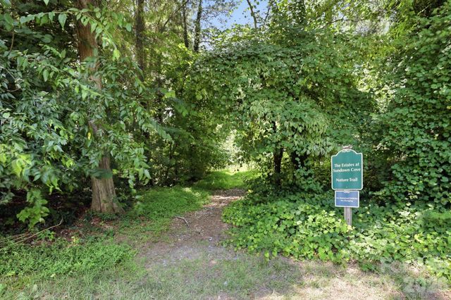 151 Corona Circle, Mooresville, NC 28117