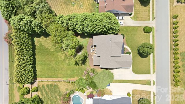 151 Corona Circle, Mooresville, NC 28117
