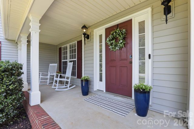 151 Corona Circle, Mooresville, NC 28117
