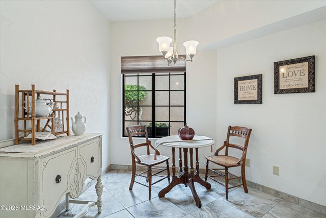 5620 E Binghampton Drive, Tucson, AZ 85712