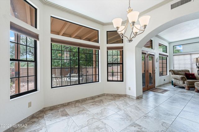 5620 E Binghampton Drive, Tucson, AZ 85712