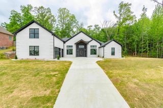 115 Navajo Trail, Maumelle, AR 72113
