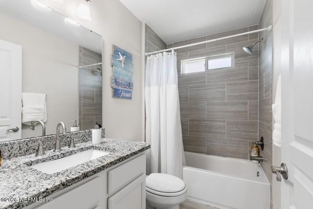 422 10TH Street S, Jacksonville Beach, FL 32250
