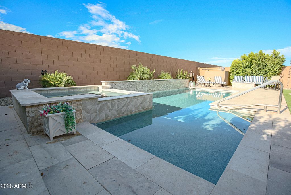 17072 W POINSETTIA Drive, Surprise, AZ 85388 — exterior