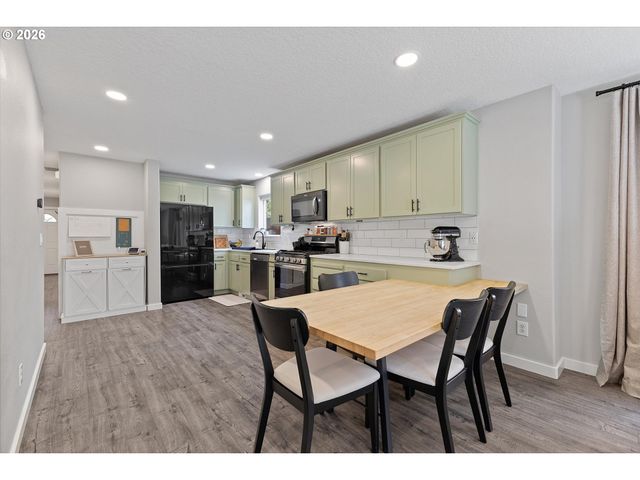 3919 Ne ST JOHNS Rd, Vancouver, WA 98661
