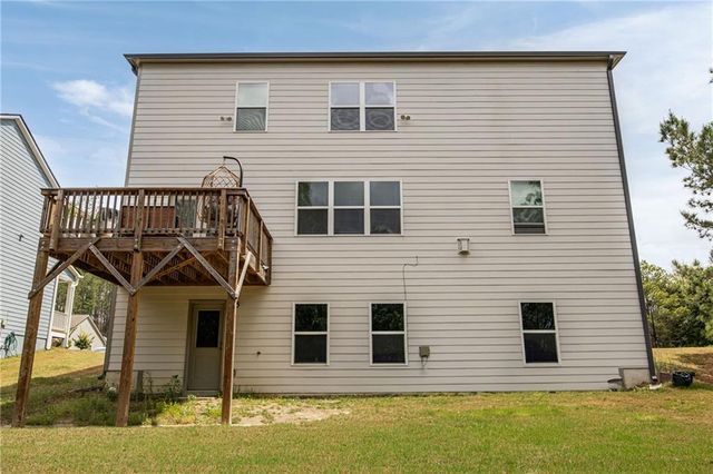 7566 Jennadee Drive, Fairburn, GA 30213