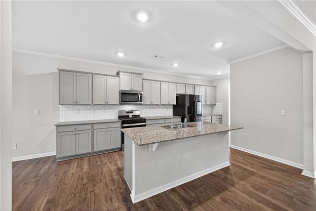 7566 Jennadee Drive, Fairburn, GA 30213