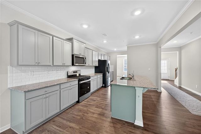 7566 Jennadee Drive, Fairburn, GA 30213