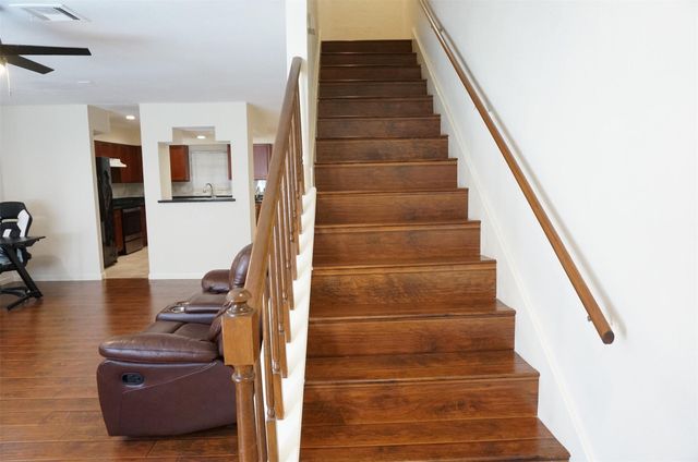 9901 Sharpcrest Street 8, Houston, TX 77036