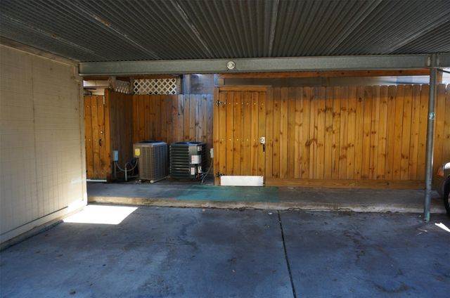 9901 Sharpcrest Street 8, Houston, TX 77036