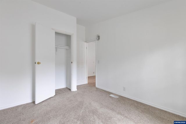9000 NE M L King Bl 61, Portland, OR 97211