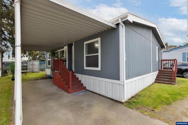 9000 NE M L King Bl 61, Portland, OR 97211