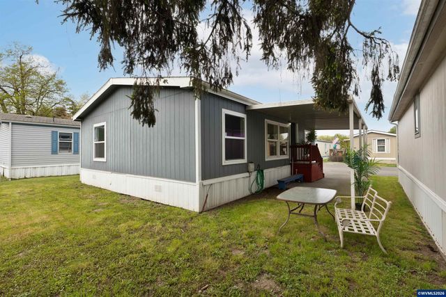 9000 NE M L King Bl 61, Portland, OR 97211