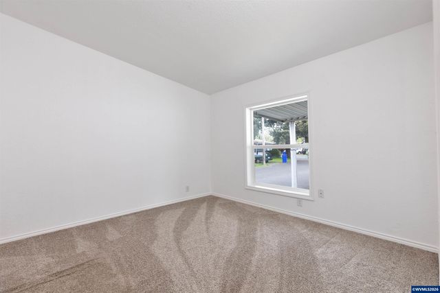9000 NE M L King Bl 61, Portland, OR 97211