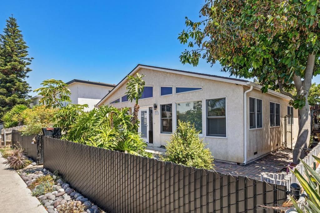 Image 1 of property listing at 261 Elder Avenue, Imperial Beach, CA 91932