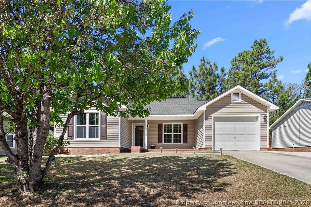 6438 Applewhite Road, Fayetteville, NC 28304