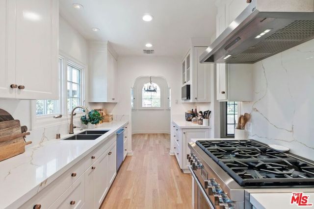 1628 S Sycamore Avenue, Los Angeles, CA 90019