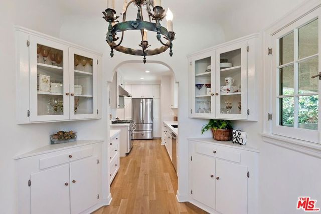 1628 S Sycamore Avenue, Los Angeles, CA 90019